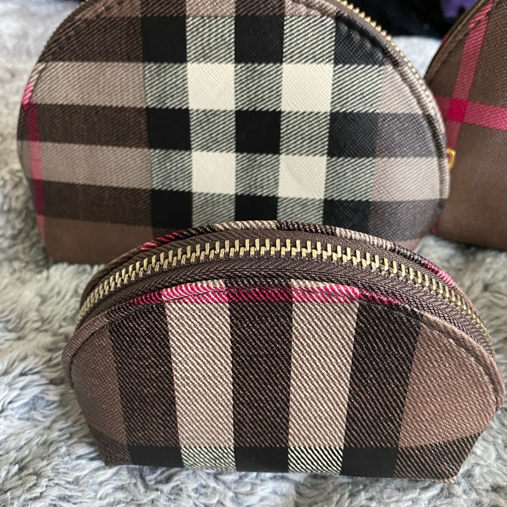 Make up Pouch - Picture 3 of 8